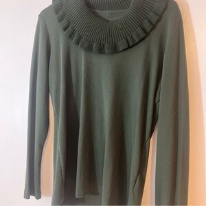 Hunter Green Sweater Ruffled Collar by Rafaela Size Large
